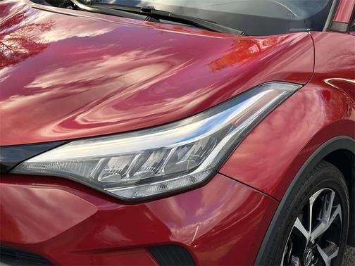 2021 Toyota C-HR XLE