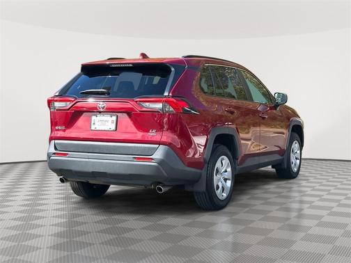 2019 Toyota RAV4 LE