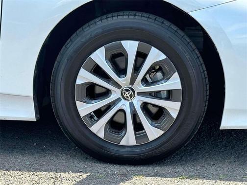 2022 Toyota Prius Prime LE