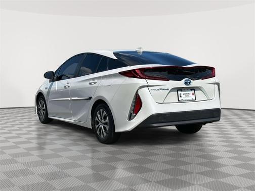 2022 Toyota Prius Prime LE