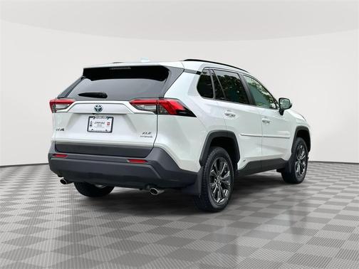2023 Toyota RAV4 Hybrid XLE Premium