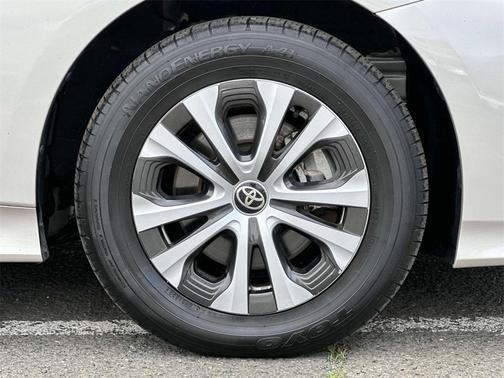 2022 Toyota Prius Prime XLE