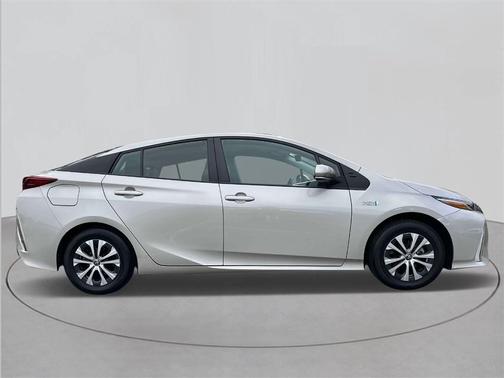 2022 Toyota Prius Prime XLE