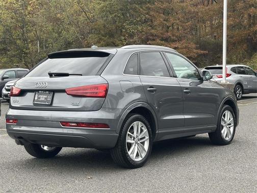 2017 Audi Q3 2.0T Premium