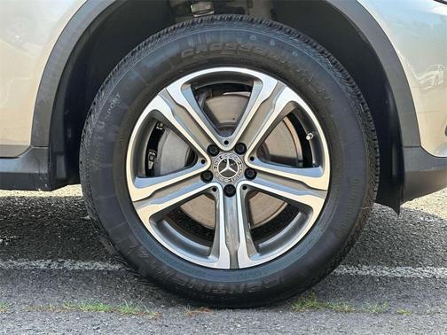 2019 Mercedes-Benz GLC 300 Base 4MATIC