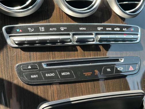 2019 Mercedes-Benz GLC 300 Base 4MATIC