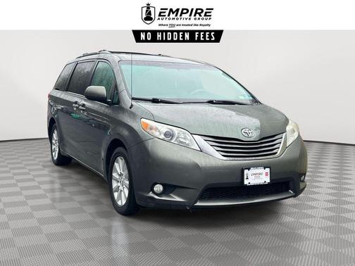 Cypress Pearl 2014 Toyota Sienna XLE