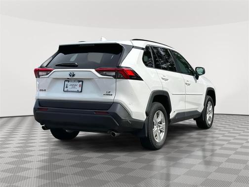 2020 Toyota RAV4 Hybrid LE