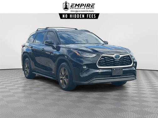 2023 Toyota Highlander Hybrid Bronze Edition