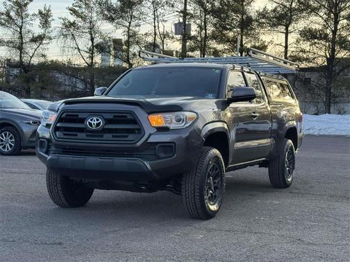 2016 Toyota Tacoma SR