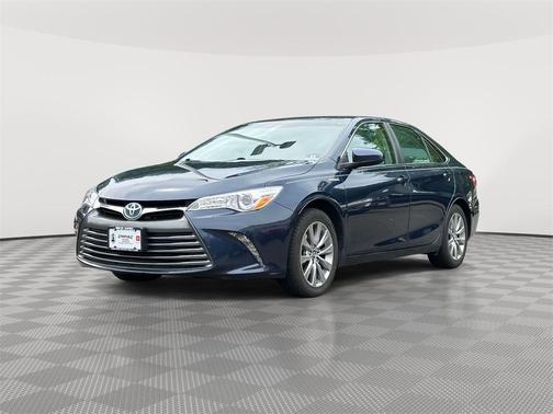 2017 Toyota Camry Hybrid XLE