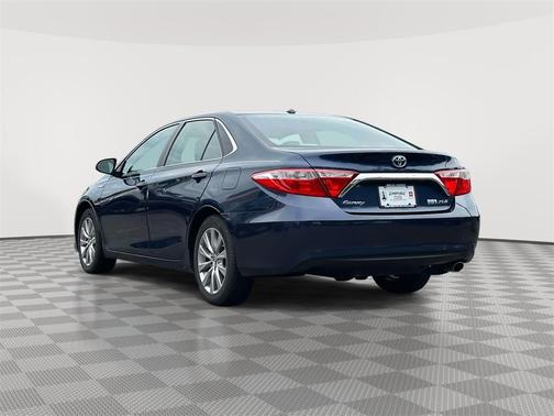 2017 Toyota Camry Hybrid XLE