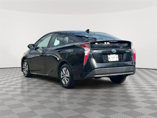 2016 Toyota Prius Three