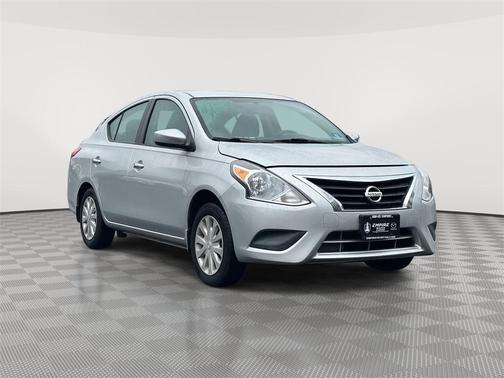 2016 Nissan Versa 1.6 SV