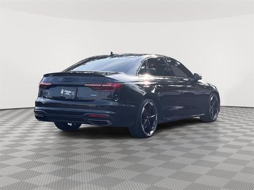 2023 Audi A4 45 S line quattro Premium
