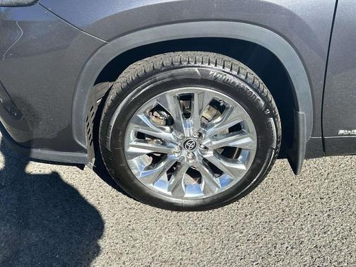 2024 Toyota Highlander Hybrid Limited