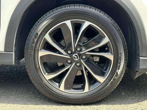 2023 Mazda CX-5 Premium Plus