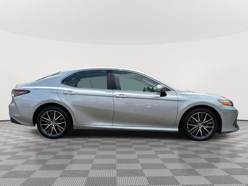 2022 Toyota Camry XLE