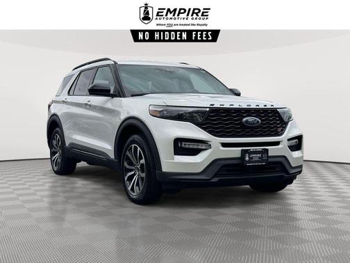Star White 2023 Ford Explorer ST