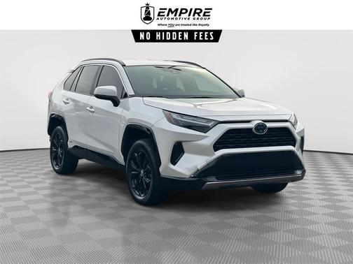 2022 Toyota RAV4 Hybrid SE