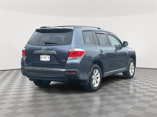 2013 Toyota Highlander SE