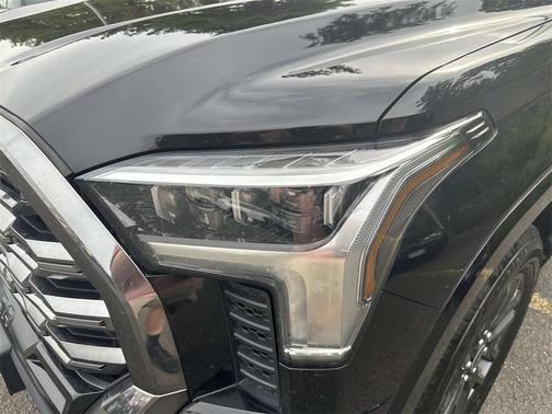 2022 Toyota Tundra Platinum