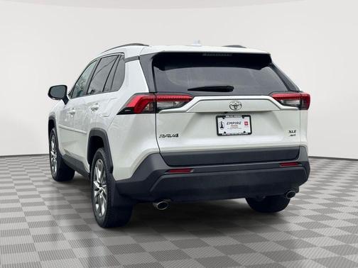 Wind Chill Pearl 2023 Toyota RAV4 XLE Premium
