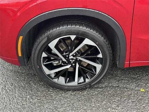 2024 Mitsubishi Outlander SEL