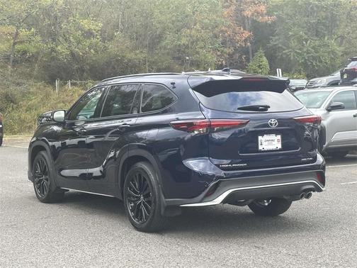 2024 Toyota Highlander XSE