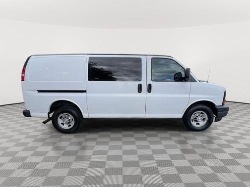 2017 Chevrolet Express 2500 Work Van
