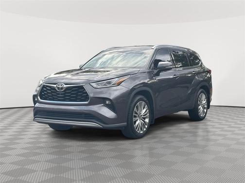 2022 Toyota Highlander Platinum