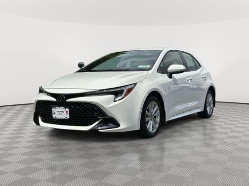 Ice 2024 Toyota Corolla Hatchback SE
