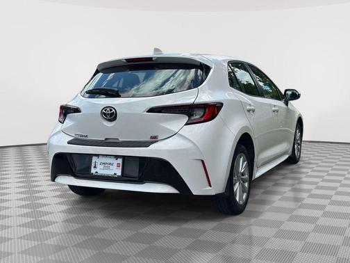 Ice 2024 Toyota Corolla Hatchback SE