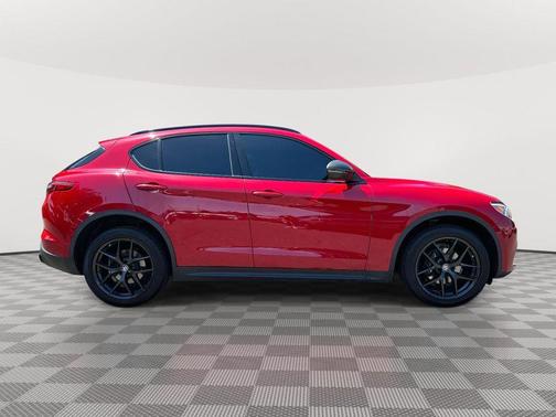 2019 Alfa Romeo Stelvio Base
