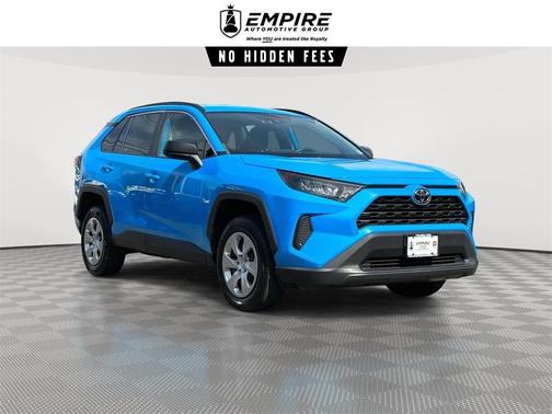 2020 Toyota RAV4 LE