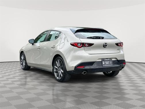 2022 Mazda Mazda3 FWD w/Preferred Package
