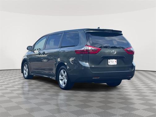 2020 Toyota Sienna L