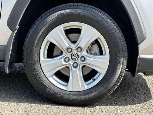 2021 Toyota RAV4 Hybrid LE