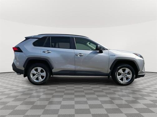 2021 Toyota RAV4 Hybrid LE