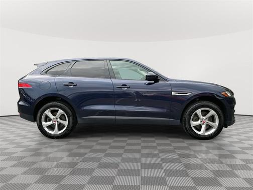 2017 Jaguar F-PACE 35t Premium