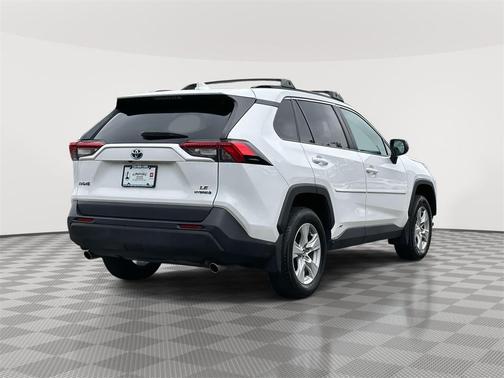 2020 Toyota RAV4 Hybrid LE
