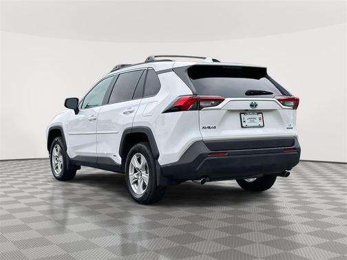 2020 Toyota RAV4 Hybrid LE