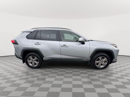 Silver Sky Metallic 2025 Toyota RAV4 Hybrid LE