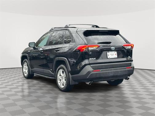 2020 Toyota RAV4 Hybrid LE