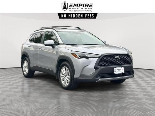 2024 Toyota Corolla Cross LE