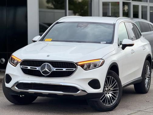 2025 Mercedes-Benz GLC 300 
