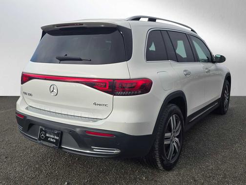 2023 Mercedes-Benz EQB 300 4MATIC