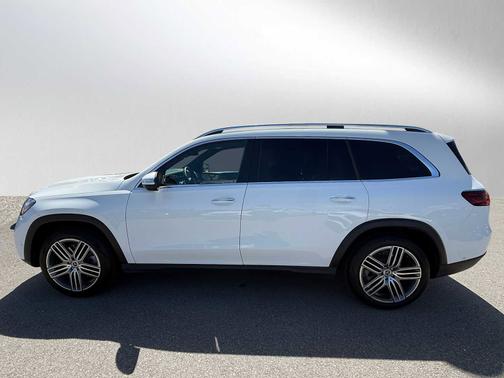 2025 Mercedes-Benz GLS 450