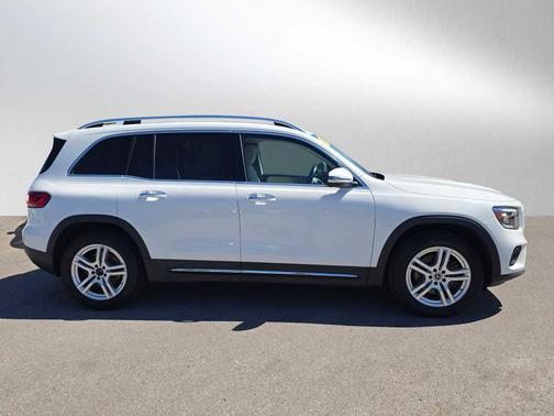 2021 Mercedes-Benz GLB 250 