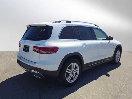 2021 Mercedes-Benz GLB 250 